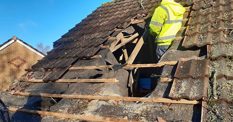 Roof Damage Warning